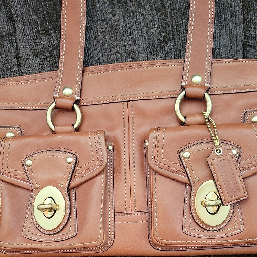 VINTAGE COACH Brown Leather Shoulder Bag with Gold Accents